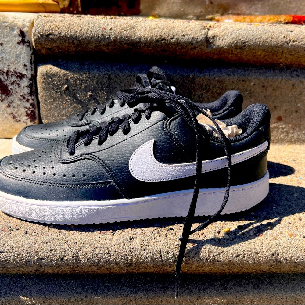 Nike Men's Court Vision Low Next Nature Shoes bill and white